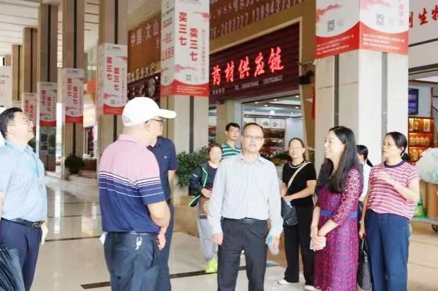 文山州政協副主席李順福蒞臨特安吶公司調研重點提案辦理情況